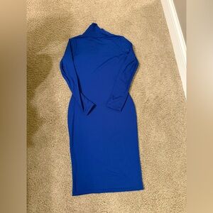 Elegant Blue Long Sleeve Dress
